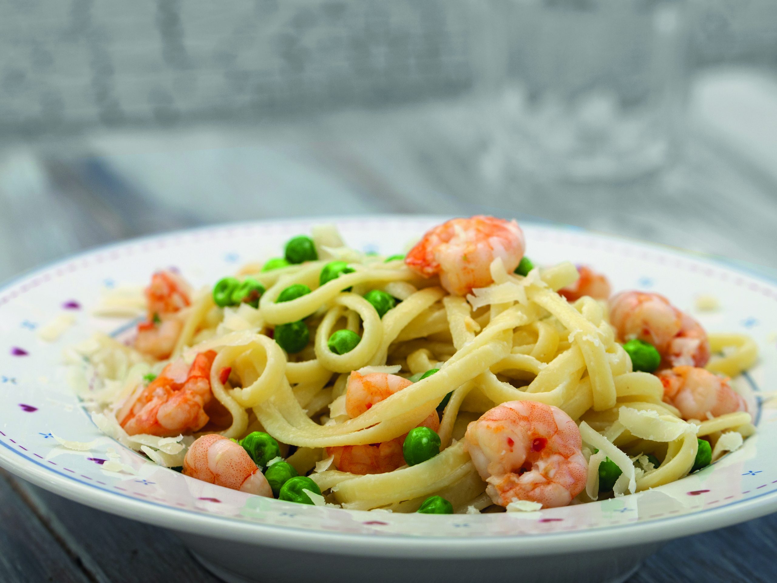 Salmon, Pea and Prawn Linguine