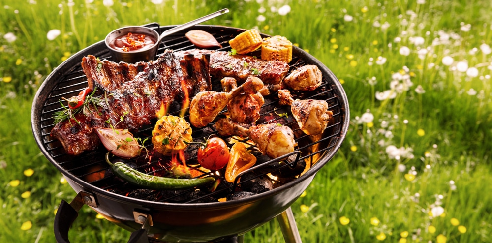 Host the ultimate summer BBQ: Tips and tricks for grilling and entertaining